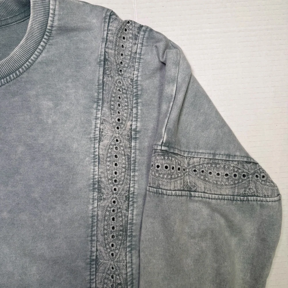 Jane + Delancy Pullover Crew Neck, Large, Blue/Gray, Long Sleeve, Eyelet Detail - Picture 7 of 10